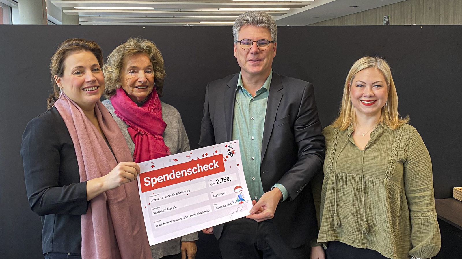 Pressebild Spendenübergabe